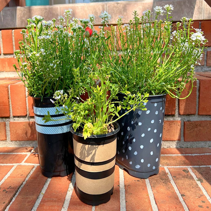 decorate flower pots with fabric