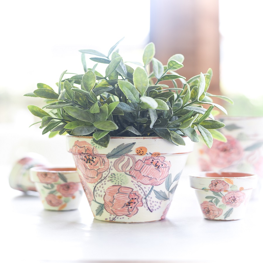 decoupage flower pots with tissue paper