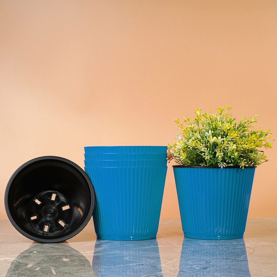 should flower pots have drain holes
