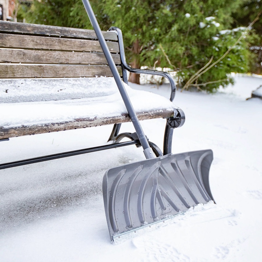 snow pusher shovel
